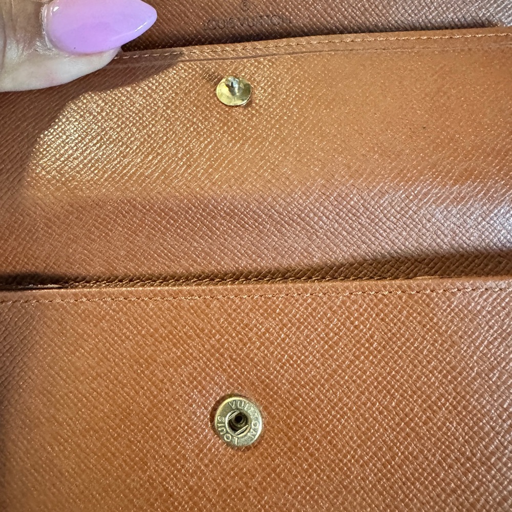 Louis Vuitton Brown and Gold Monogram Clutch - Picture 2 of 11